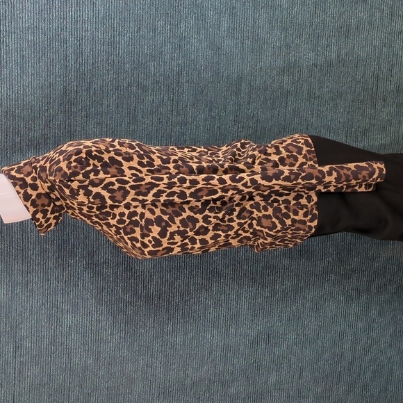 J. Crew Leopard Print Cotton Turtleneck Long Sleeve Tee Shirt - Picture 7 of 12